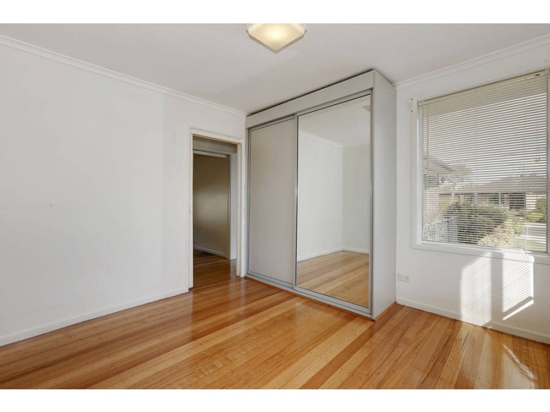 4 Sierra Court, Hoppers Crossing VIC 3029