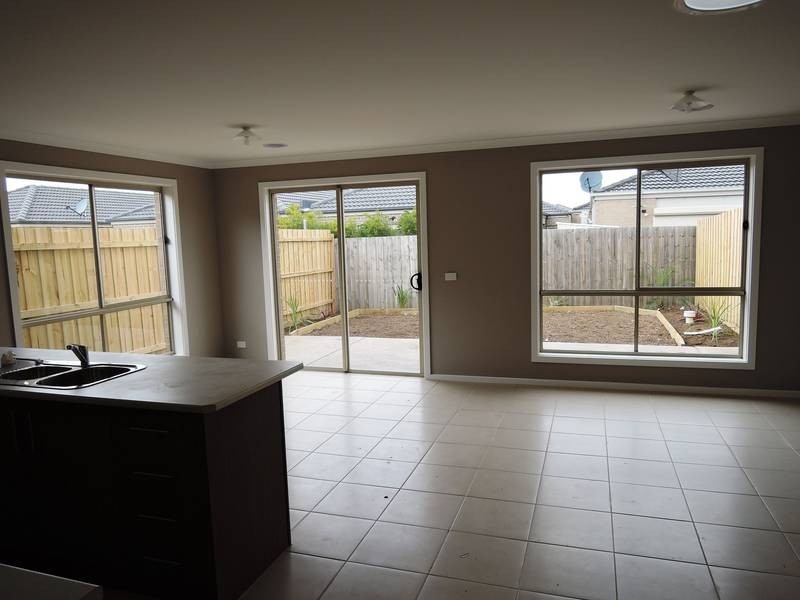 12B Bowerbird Place, Truganina VIC 3029