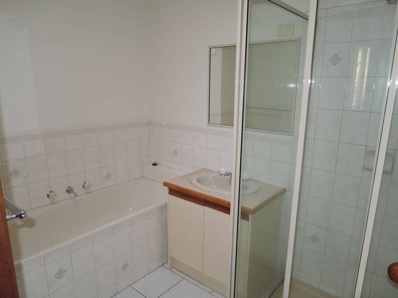 1/14 Hotham Crescent, Hoppers Crossing VIC 3029