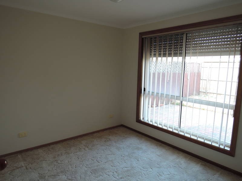 1/14 Hotham Crescent, Hoppers Crossing VIC 3029