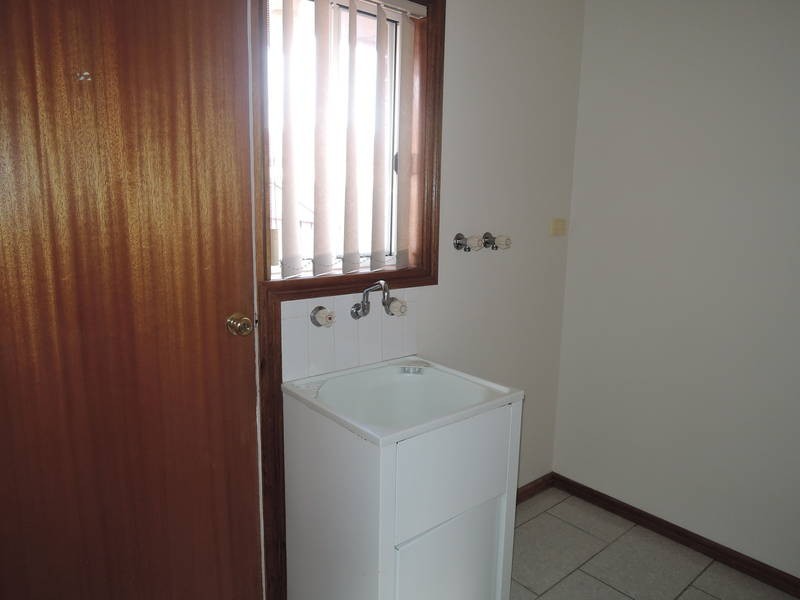 1/14 Hotham Crescent, Hoppers Crossing VIC 3029