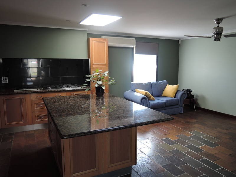 12 Hakea Court, Werribee VIC 3030