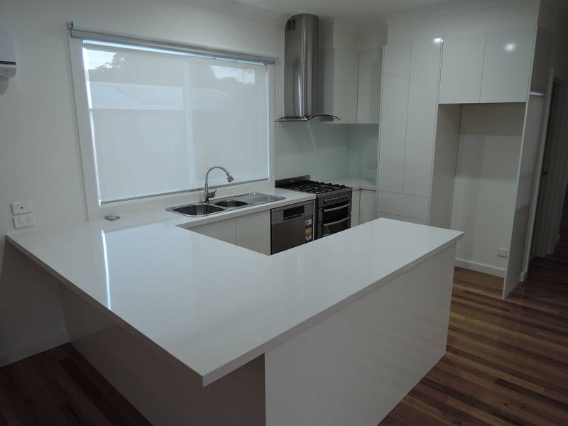 2/15 Golden Avenue East, Werribee VIC 3030