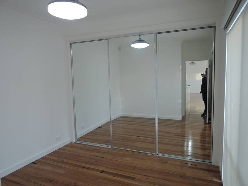 2/15 Golden Avenue East, Werribee VIC 3030