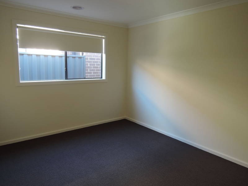 6 Ixora Crescent, Wyndham Vale VIC 3024