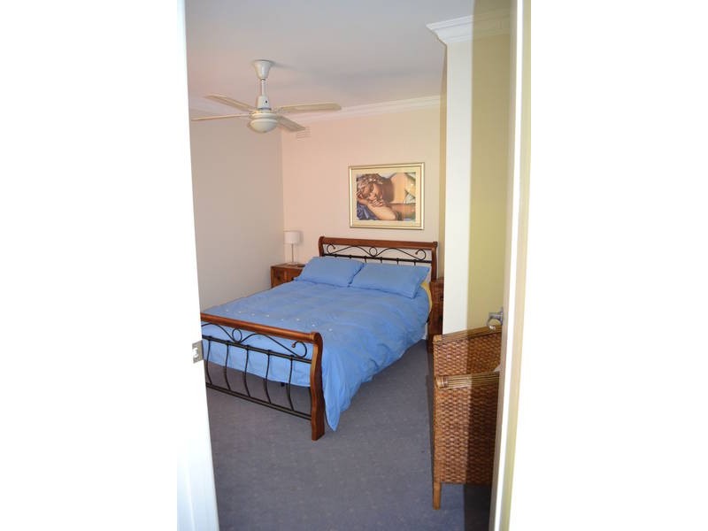 28 Nantilla Crescent, Werribee VIC 3030