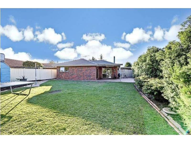 9 Moss Close, Hoppers Crossing VIC 3029