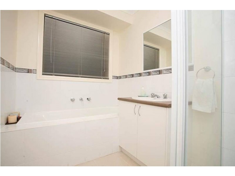 5 Persimmon Place, Werribee VIC 3030