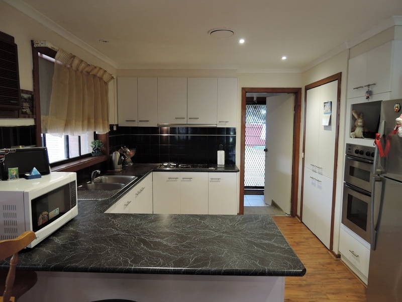 9 Cameron Drive, Hoppers Crossing VIC 3029