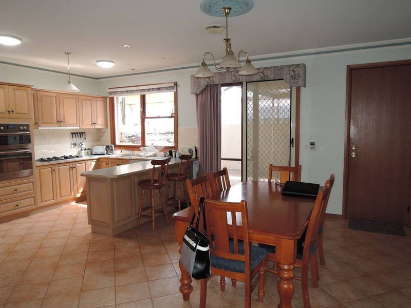 6 Ironbark Drive, Hoppers Crossing VIC 3029