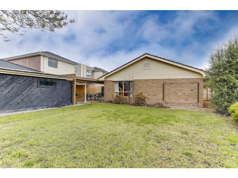 15 Harris Avenue, Hoppers Crossing VIC 3029