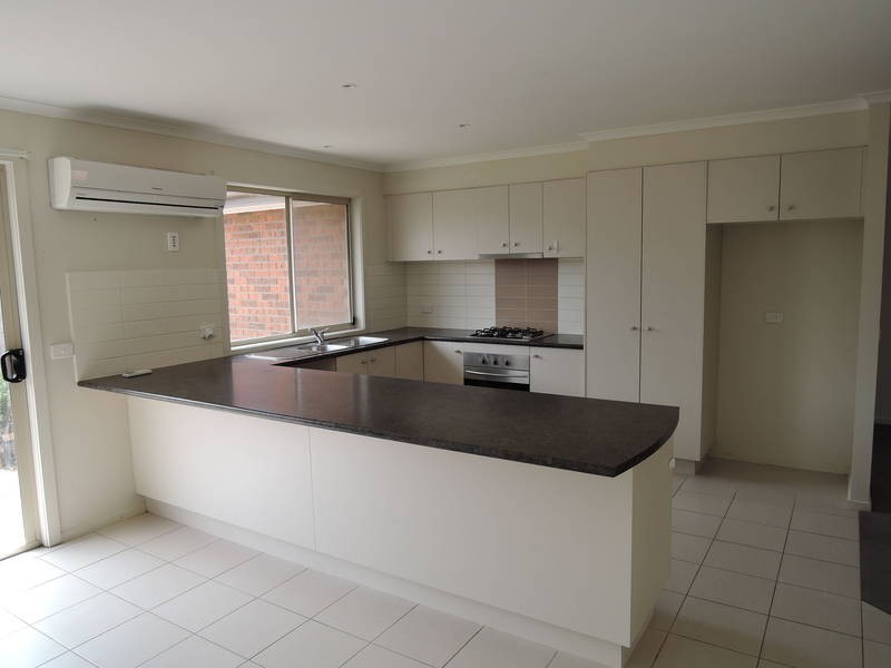 8  Parvum Way, Wyndham Vale VIC 3024