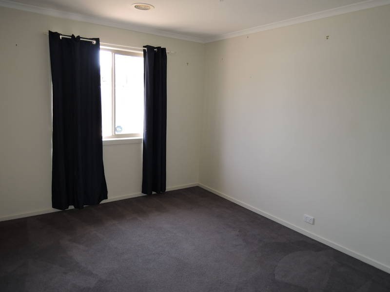 8  Parvum Way, Wyndham Vale VIC 3024