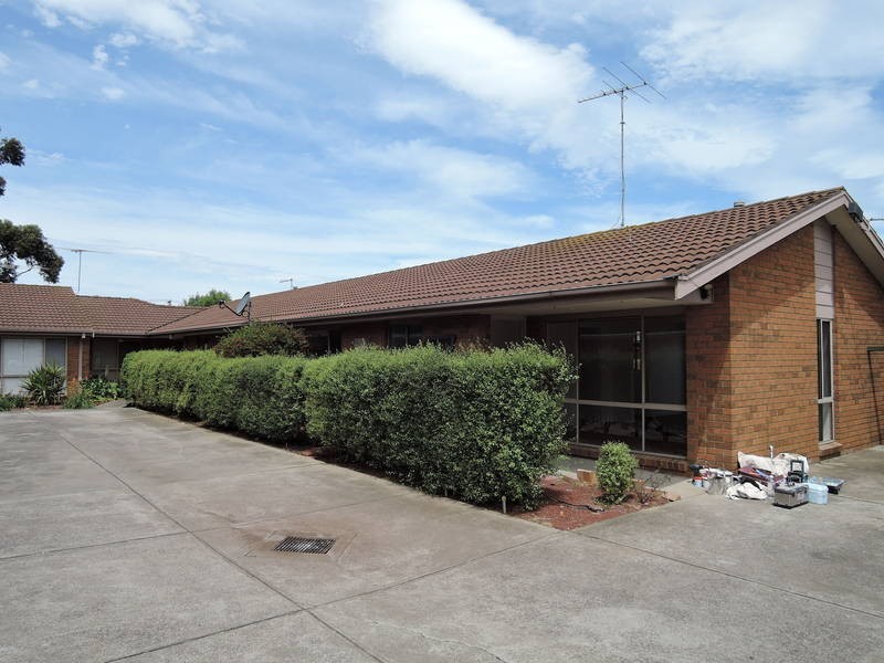 1/27 Bruce Street South, Altona Meadows VIC 3028