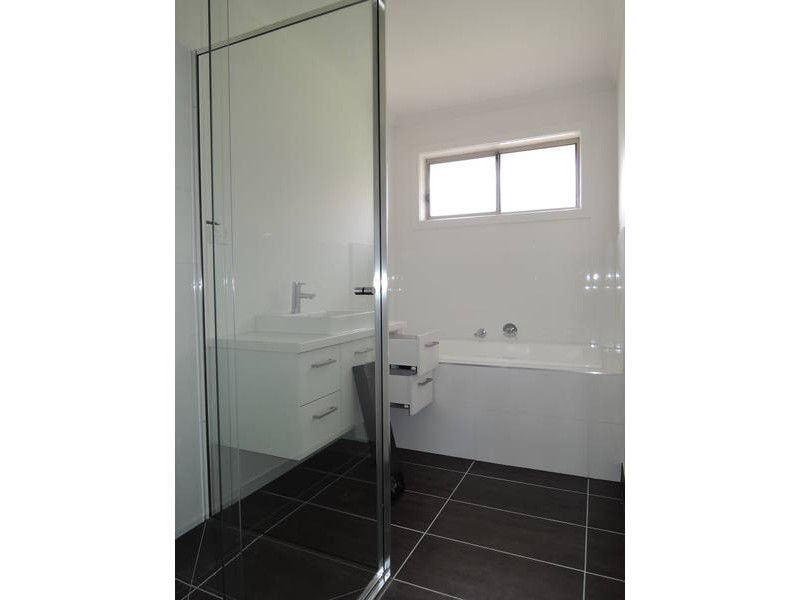 1/27 Bruce Street South, Altona Meadows VIC 3028