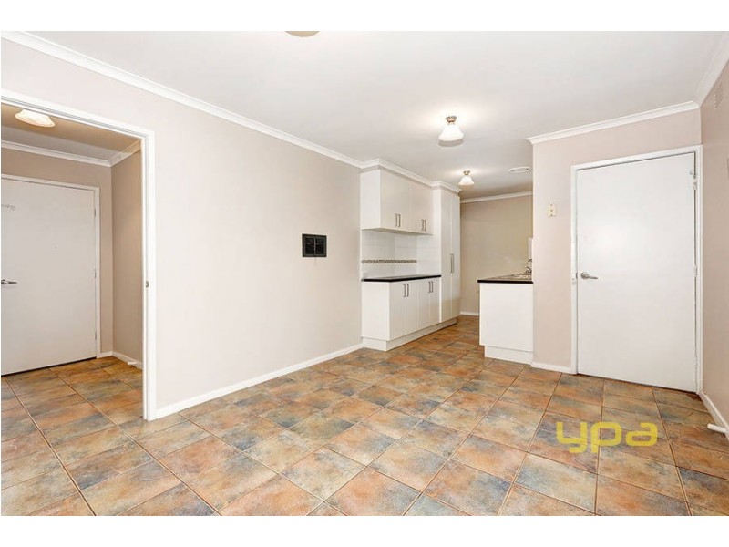 4 Malleehen Street, Werribee VIC 3030