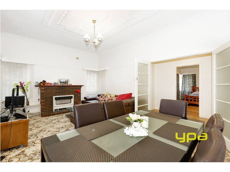 16 Railway Avenue, Werribee VIC 3030