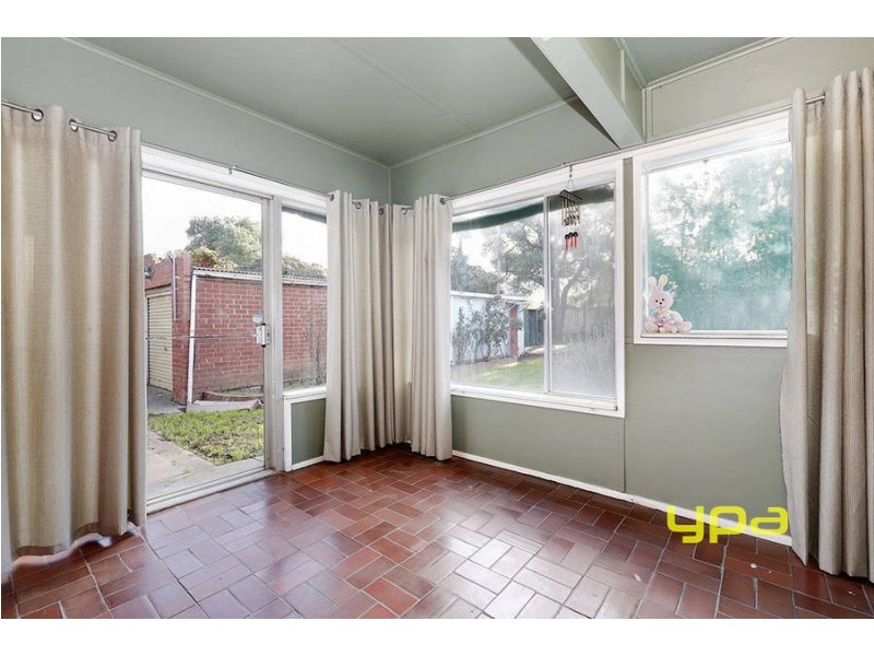 16 Railway Avenue, Werribee VIC 3030