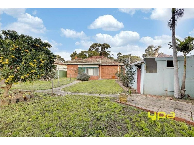 16 Railway Avenue, Werribee VIC 3030
