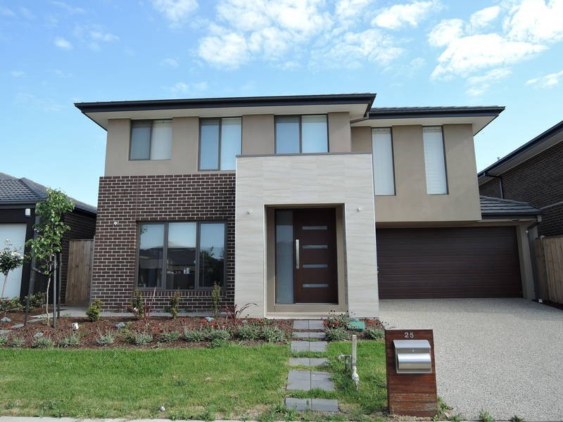 25 Hawker Street, Williams Landing VIC 3027