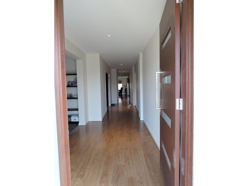 25 Hawker Street, Williams Landing VIC 3027