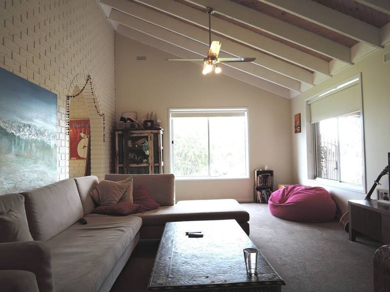 10 Wallaroo Square, Werribee VIC 3030