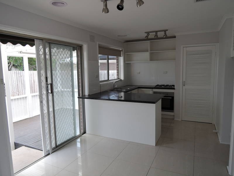 14 Elizabeth Avenue, Werribee VIC 3030