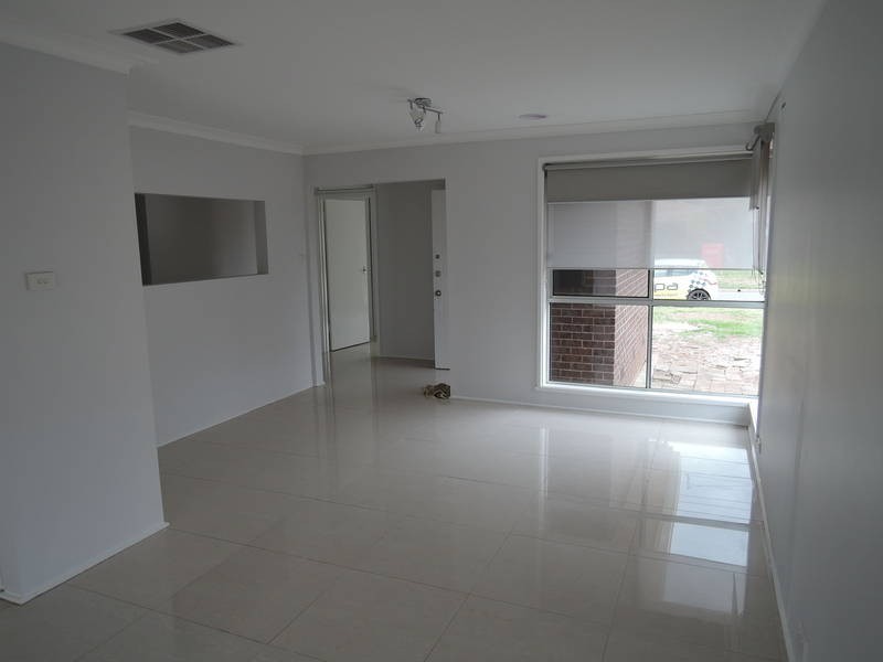 14 Elizabeth Avenue, Werribee VIC 3030