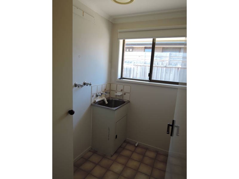27/17 Lauraville Avenue, Werribee VIC 3030