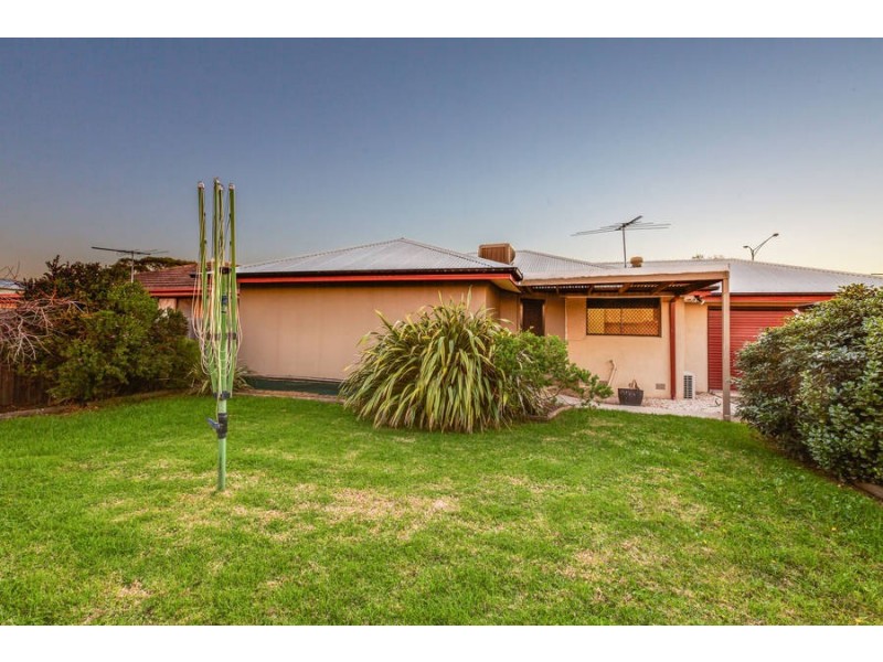 72 Derrimut Road, Hoppers Crossing VIC 3029