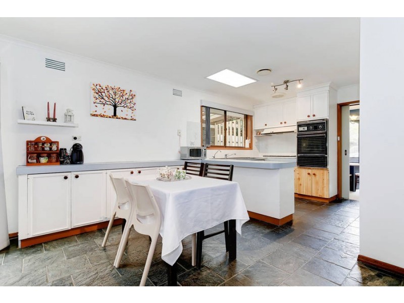 11 Willmott Drive, Hoppers Crossing VIC 3029
