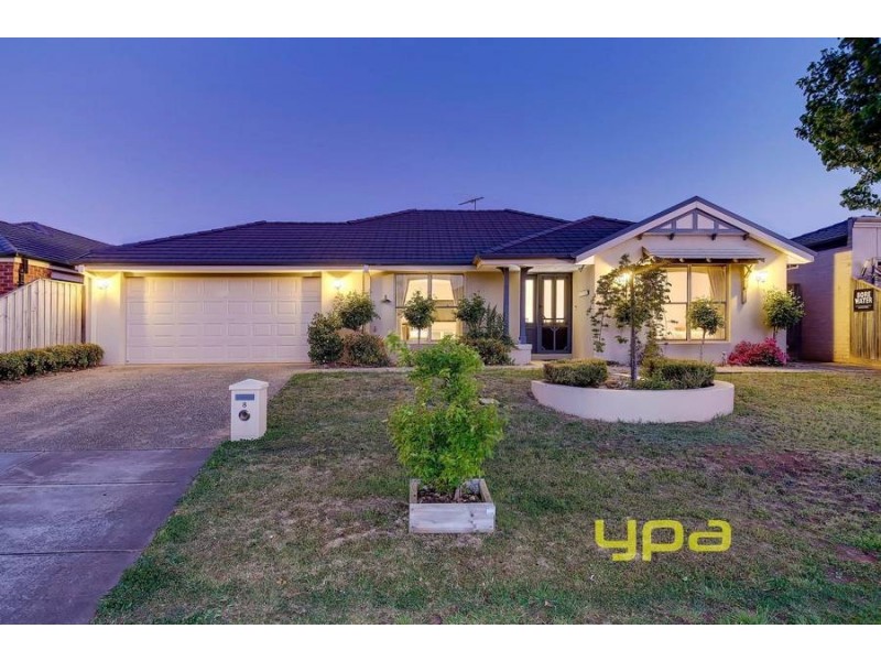 8 Waratah Road, Werribee VIC 3030