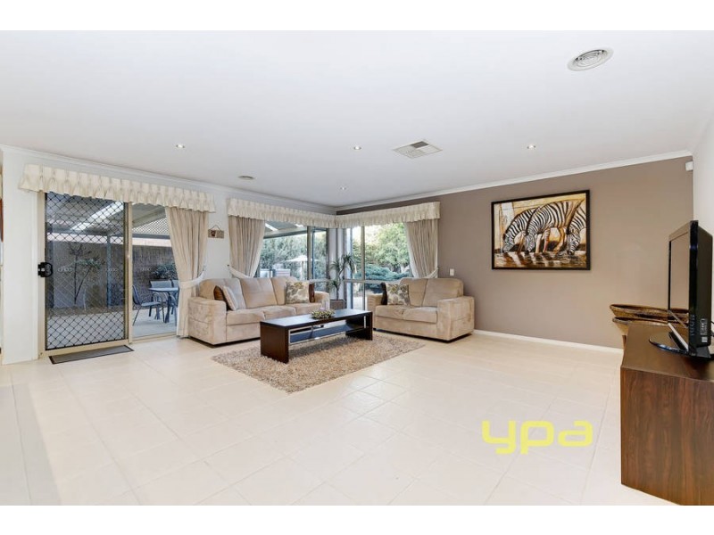 8 Waratah Road, Werribee VIC 3030