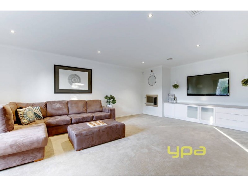 8 Waratah Road, Werribee VIC 3030