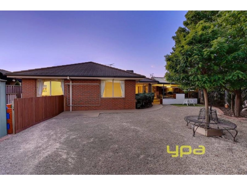 8 Waratah Road, Werribee VIC 3030