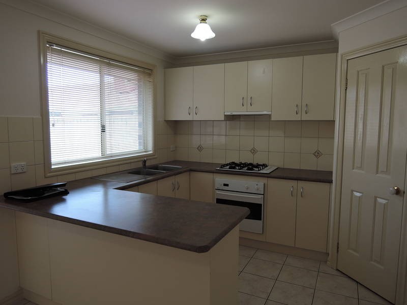 1/111 Hogans Road, Hoppers Crossing VIC 3029