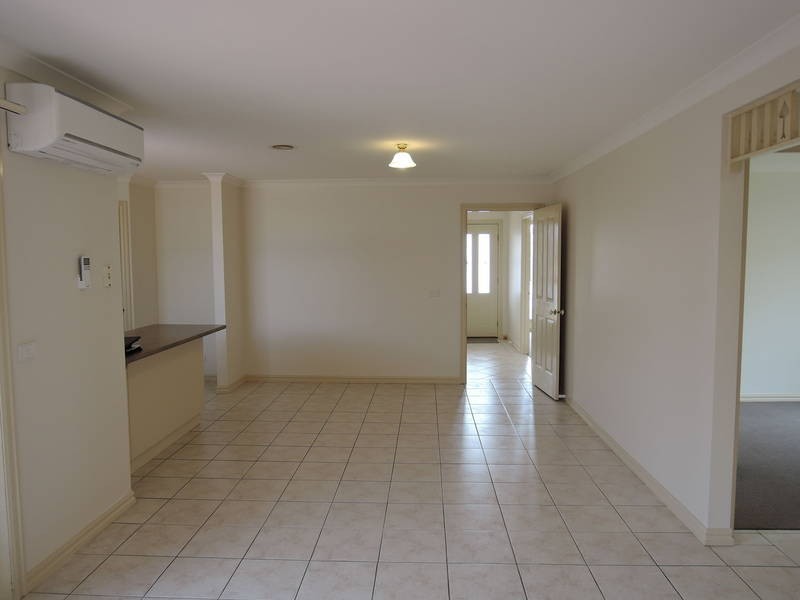 1/111 Hogans Road, Hoppers Crossing VIC 3029