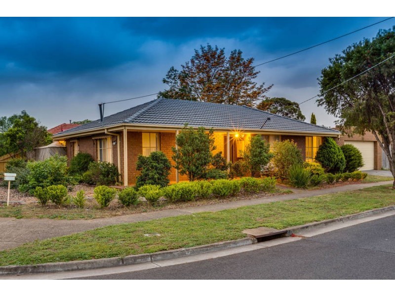 252 Greaves Street North, Werribee VIC 3030