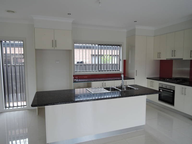 1 Manning Circuit, Tarneit VIC 3029