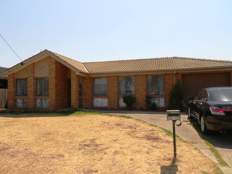 5 Greenshank Court, Werribee VIC 3030