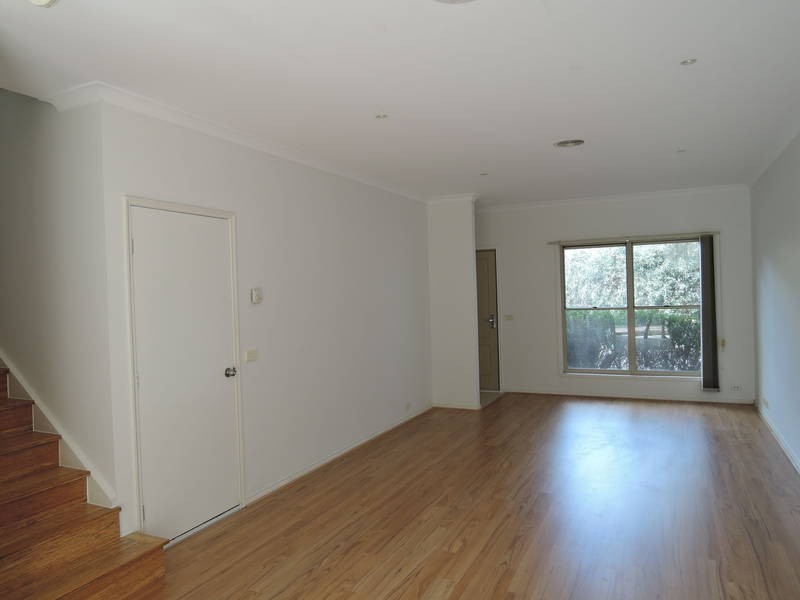 5/14 Mickleton Grove, Point Cook VIC 3030