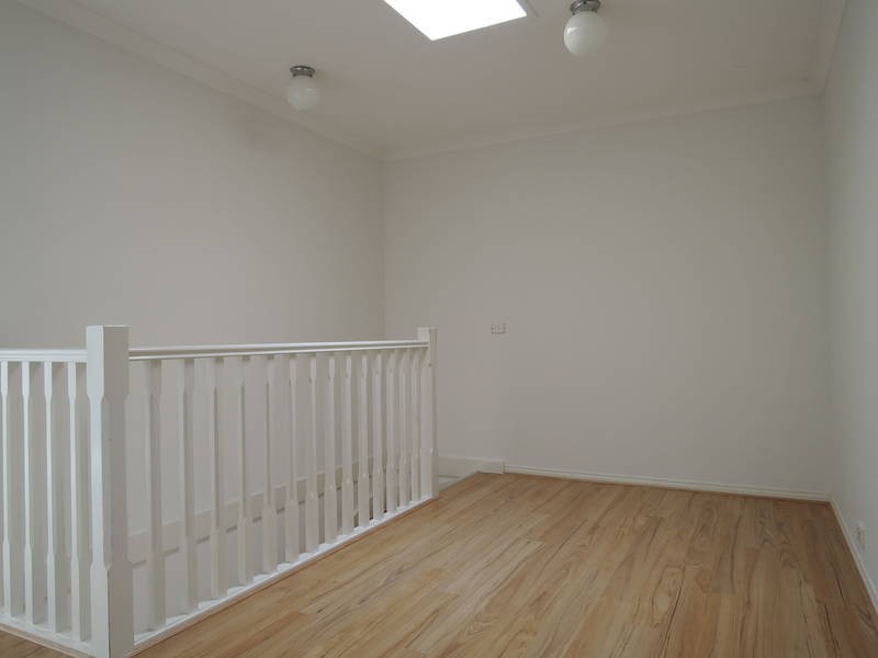 5/14 Mickleton Grove, Point Cook VIC 3030