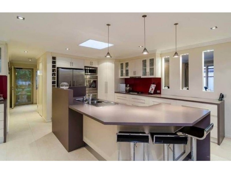 16 Westminster Drive, Werribee VIC 3030