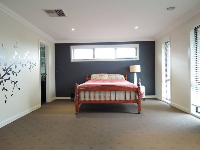 3 Sunbird Crescent, Hoppers Crossing VIC 3029