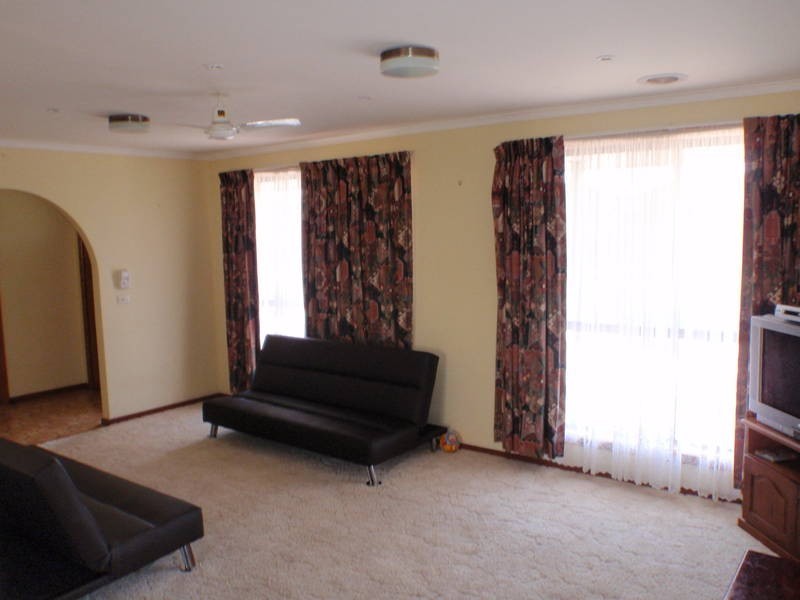 1 Dorchap Court, Hoppers Crossing VIC 3029