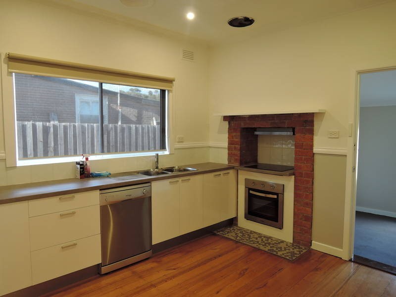 16 Galvin Road, Werribee VIC 3030