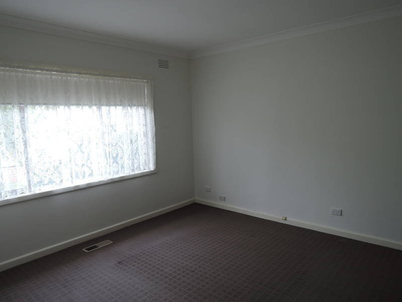 16 Deutgam Street, Werribee VIC 3030