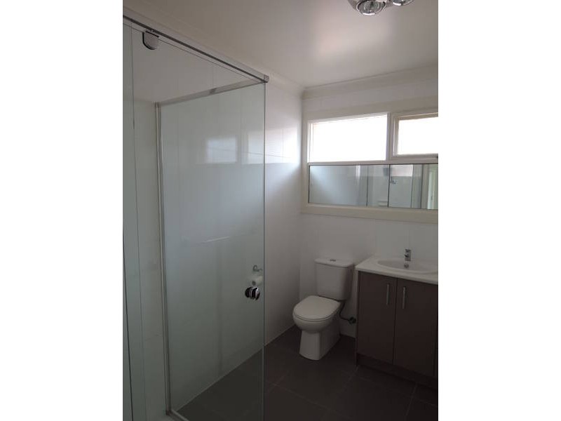 16 Deutgam Street, Werribee VIC 3030