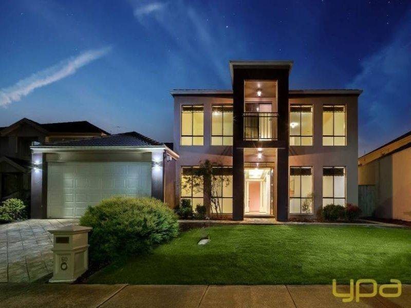 60 Tournament Drive, Sanctuary Lakes VIC 3030