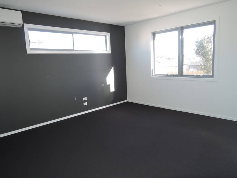 1A Hub Street, Werribee VIC 3030